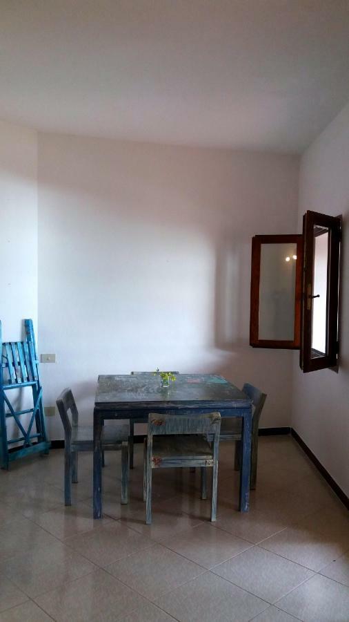 Appartamento Fronte Mare Santa Teresa Gallura Buitenkant foto